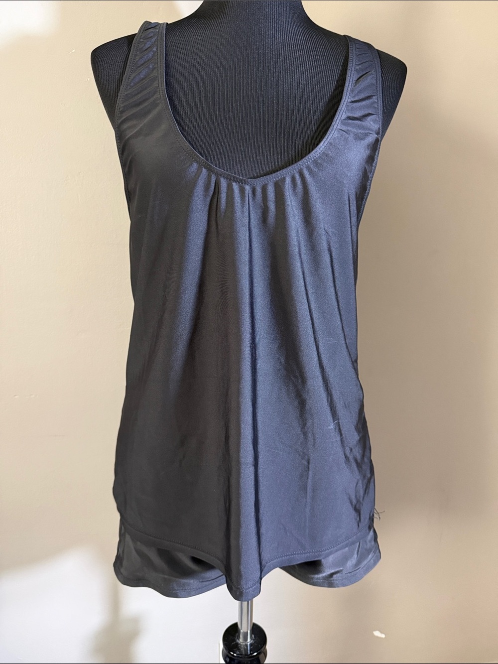 Women’s Black Scoop Neck Tank Top & Shorts Swimsuit Coverup Sz L NWOT